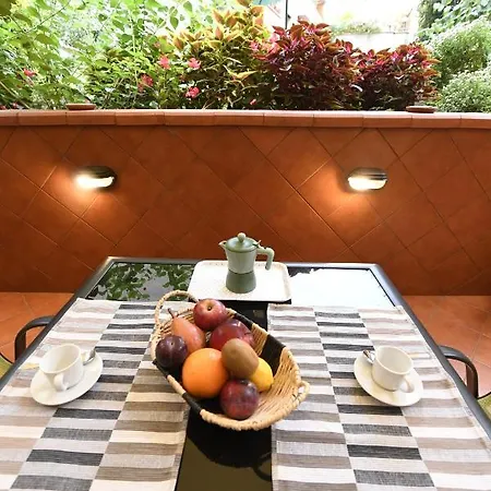 Apartment Il Giardino Nascosto *